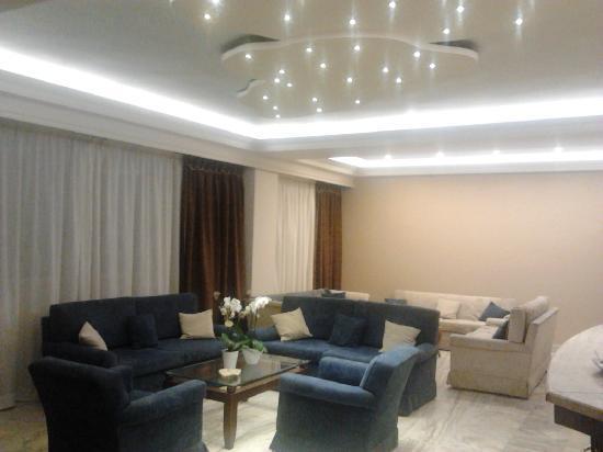 Adonis City Hotel Patras Exterior foto