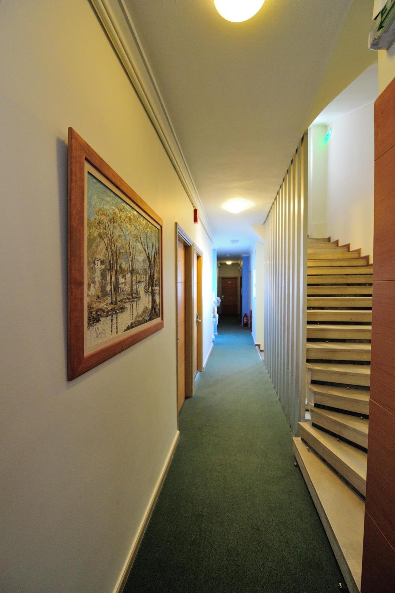 Adonis City Hotel Patras Exterior foto