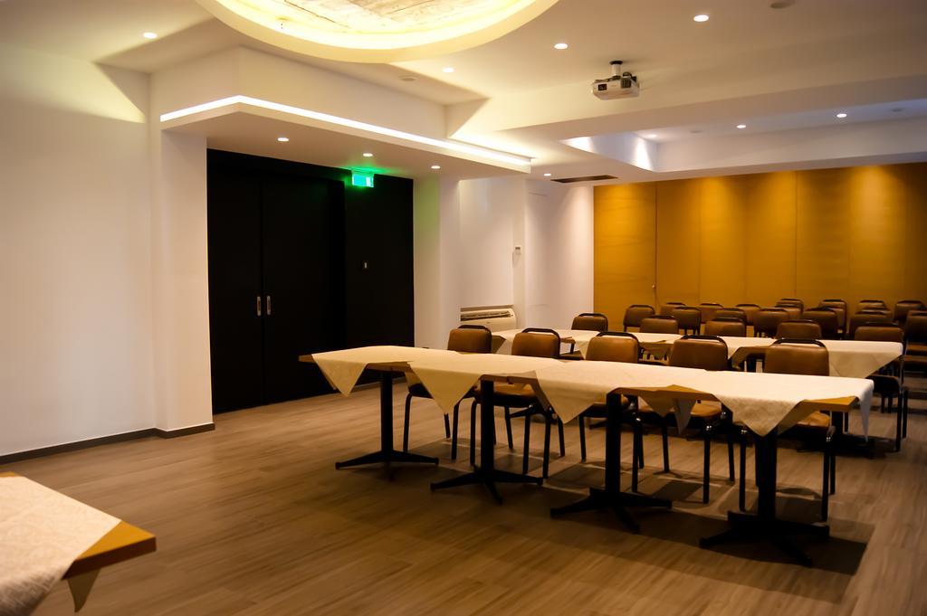 Adonis City Hotel Patras Exterior foto