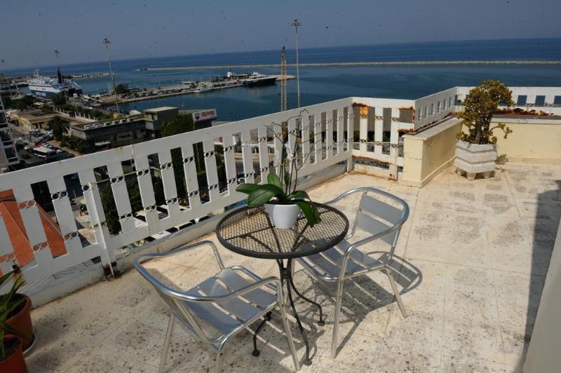 Adonis City Hotel Patras Exterior foto